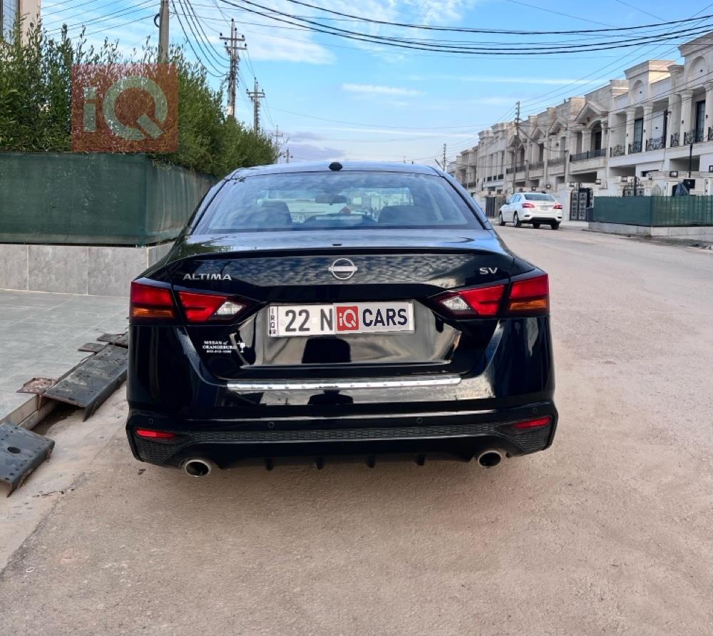 نيسان ألتيما